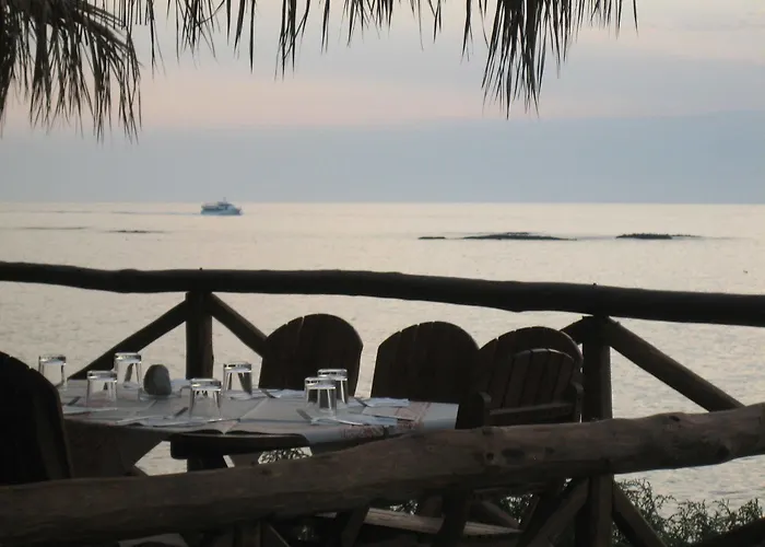 Villaggio Formicoli 3* Capo Vaticano